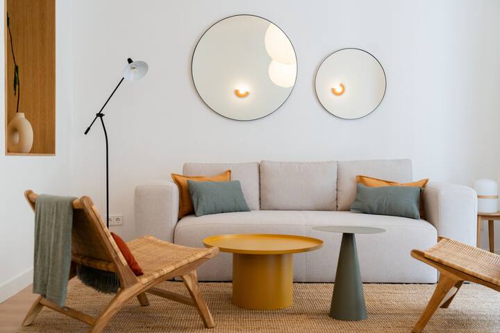 Chueca Fuencarral 12 pax – 5 Bdrms 5 Baths gallery image 4