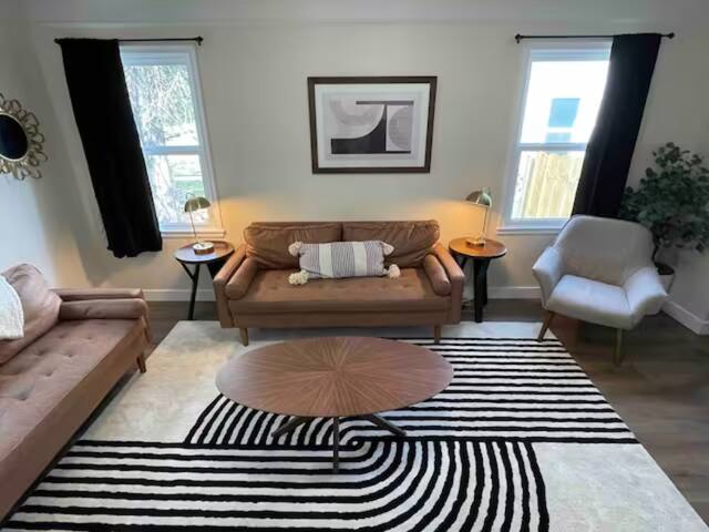 Gorgeous Home Centrally Located