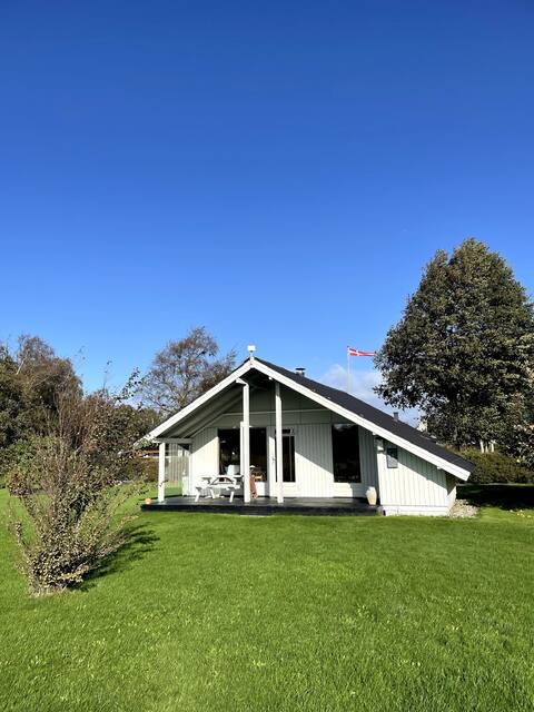 Classic '70s cottage