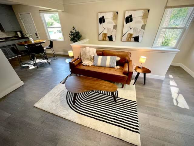 Relaxing Centrally located home