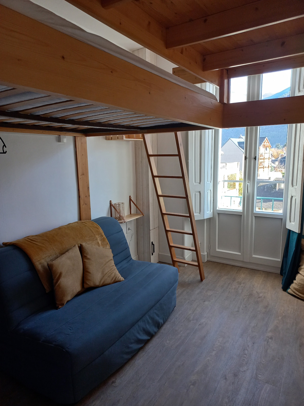 Top Airbnb: Apartment in the center of Luchon in Haute Garonne