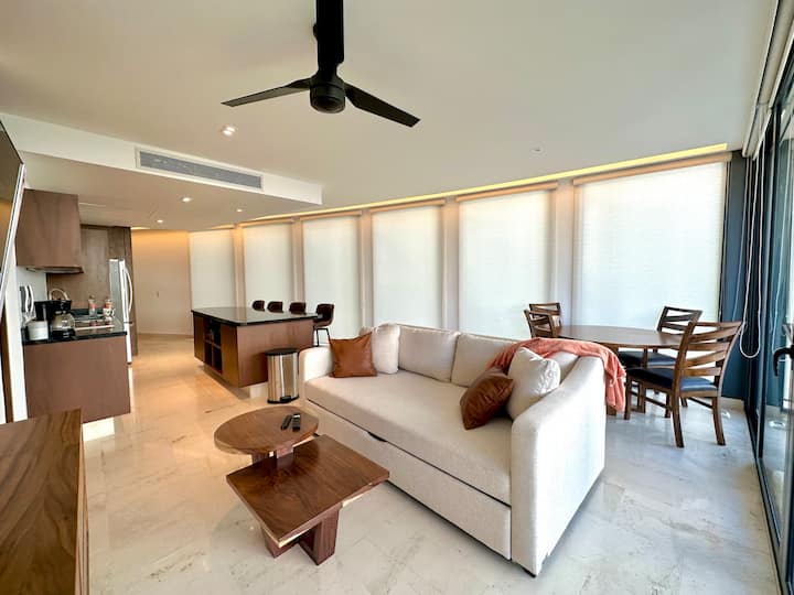 Luxury 2bd, Steps From The Ocean, Premier Location - Playa del Carmen