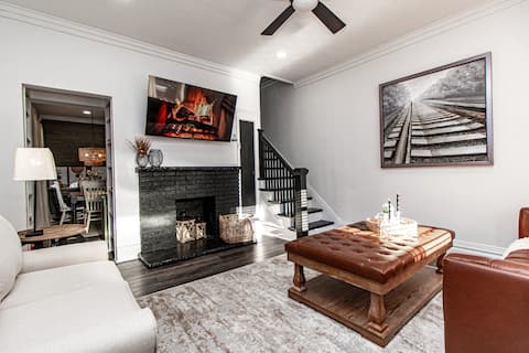 The Roundabout Retreat