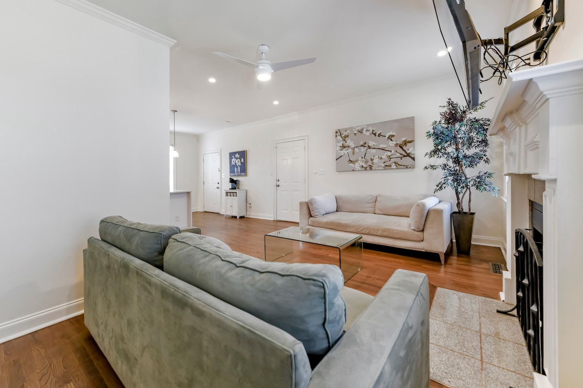 Top Airbnb: Spacious & Relaxing ~ Close to Downtown ~Free Park in Mechanicsville