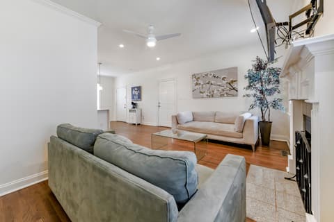 Top Airbnb: Spacious & Relaxing ~ Close to Downtown ~Free Park in Mechanicsville
