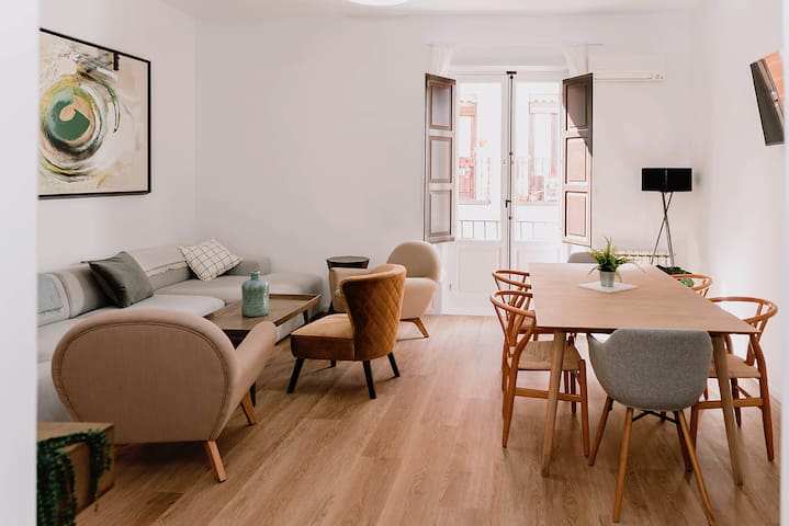 Great three-bedroom in Malasaña