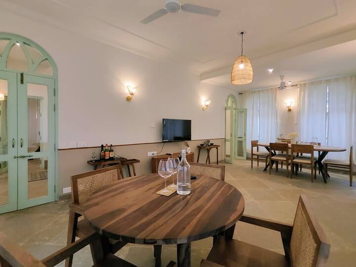Just an overview of the living & dining space!