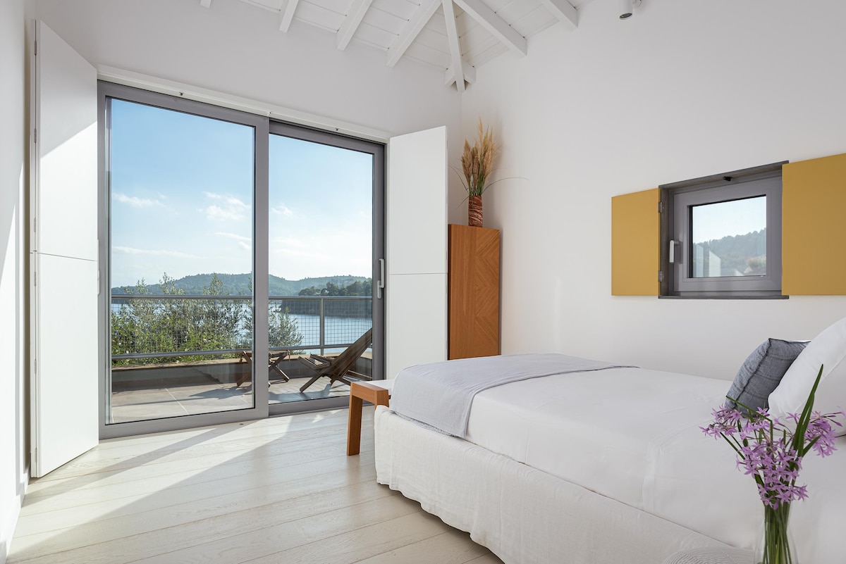 Kitanda cha watu wawili/Mwonekano wa Bahari