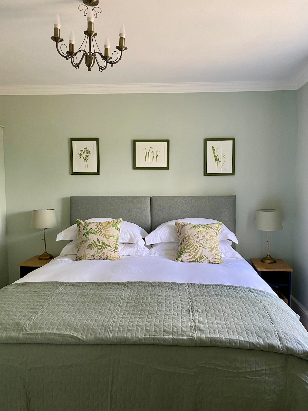 超大拉链床和连接床。 也可以设置为两张超长单人床-请在预订时告知。