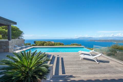 Figoni - Exceptional villa, pool, fairytale view
