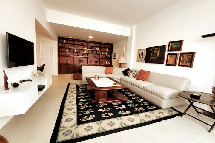 Copacabana espetacular, de frente pro mar! gallery image 3