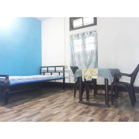 Serenity House (Private & Couple Friendly Home)