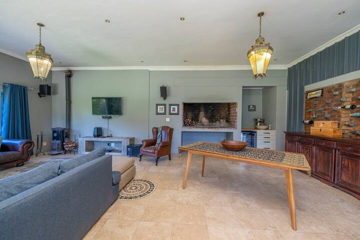 Countryside Villa Durbanville gallery image 3