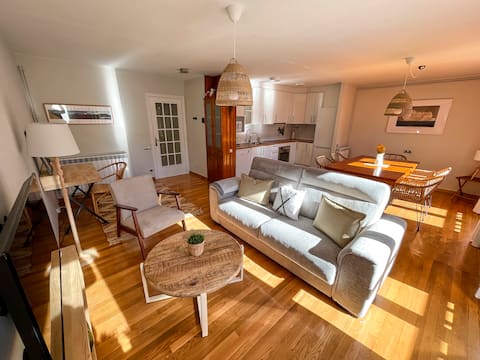 Anuncio de Airbnb popular: Family apartment in downtown Benasque with a swimming pool en Benasque/Benás