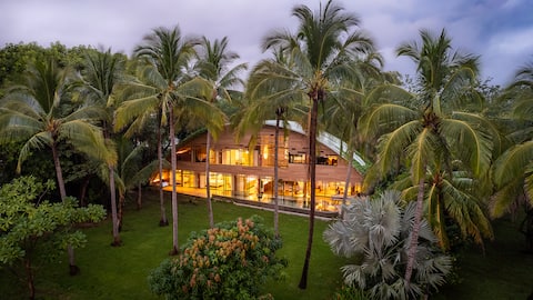 2 Oceanfront Villas 10 bdr Stunning Sunset Views