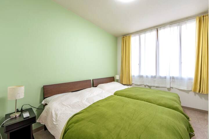 TX浅草駅1分!空港直通バス!100㎡!エレベーターあり!浅草寺、道具街がすぐ近く! gallery image 4