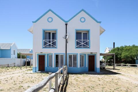 Beach House 2/5 pax