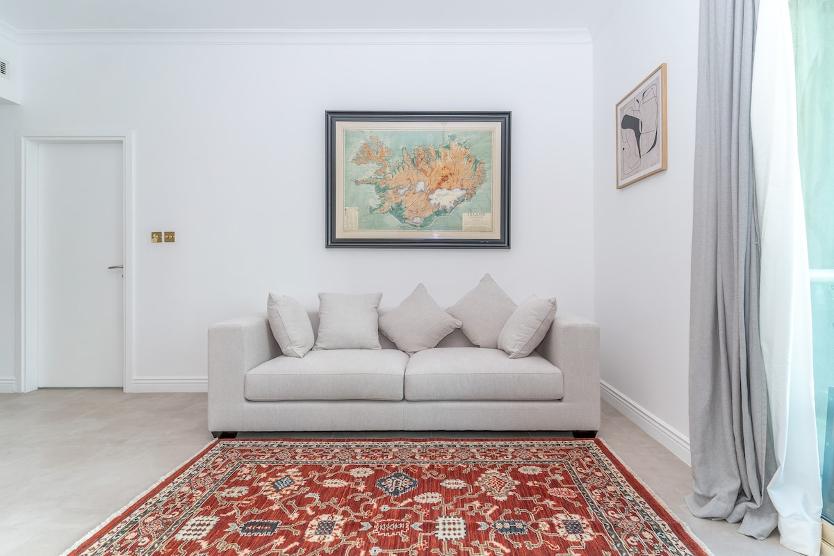 Top Airbnb: Newly Renovated, 1 Bedroom Apt in Al Thanyah Third