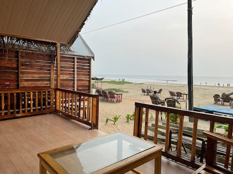 Luxury Sea view Hut Downstairs