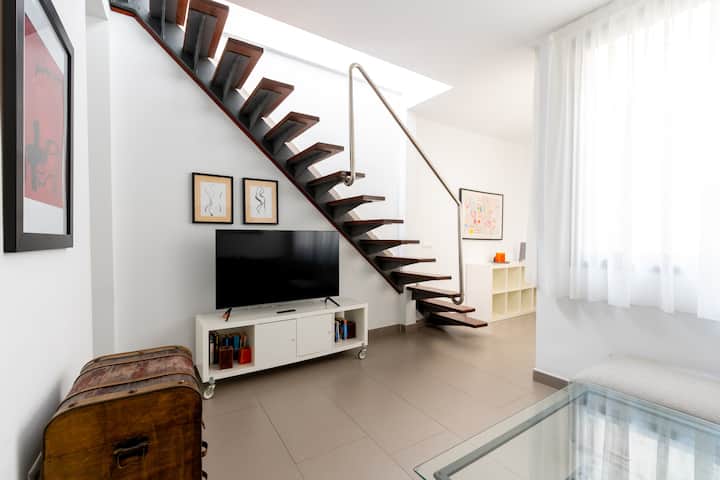 Archeros. 1-bedroom, Private Terrace Pool - Seville Airport (SVQ)
