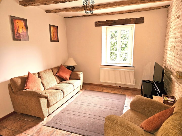 Idyllic 16th Century Stone Cottage - France