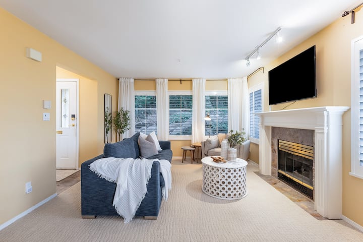 Vancouver Family House With Parking, Sleeps 8 - Vancouver