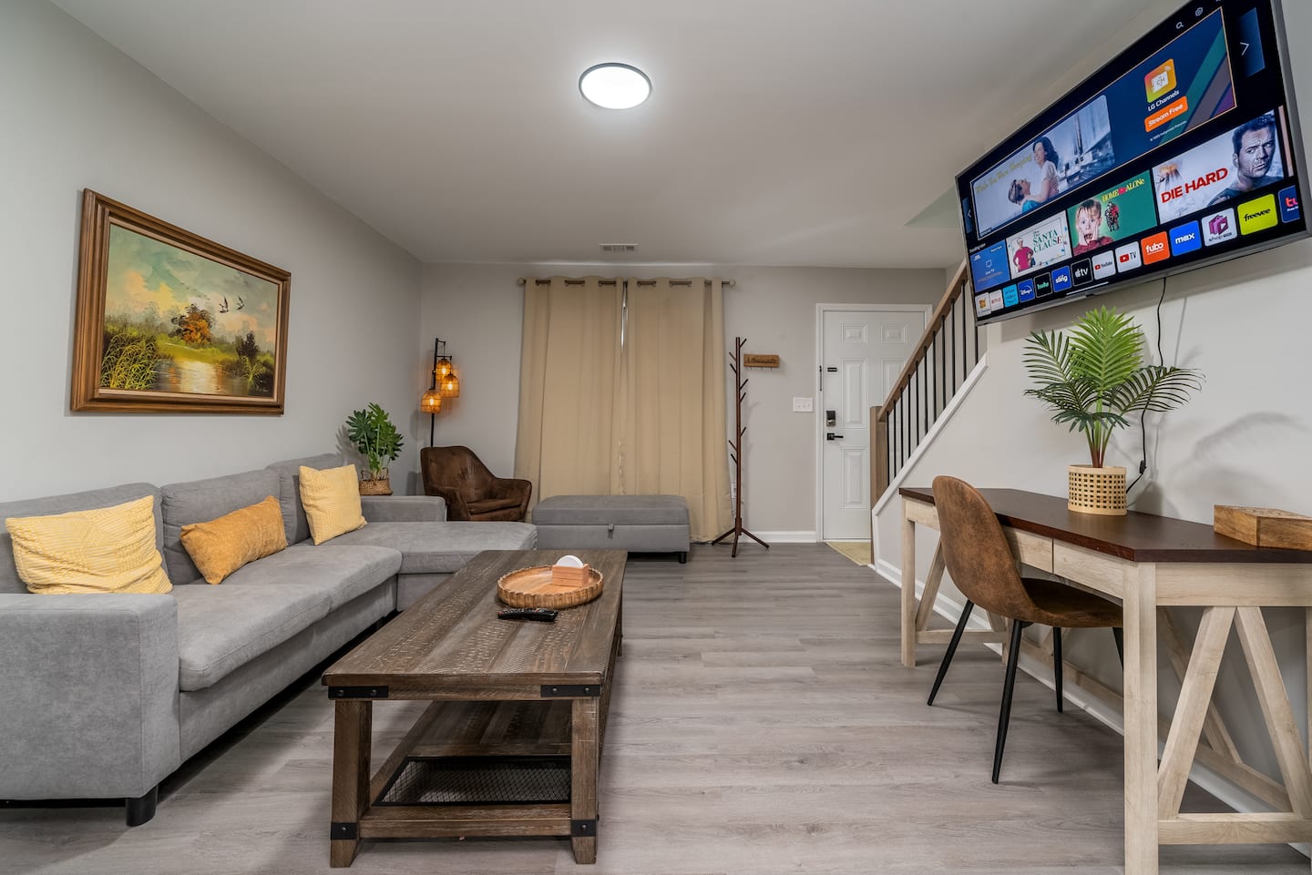 Newly Renovated 2 Beds/2 Private Baths Townhome