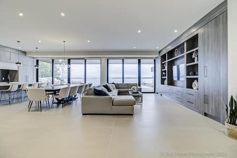 Lake Simcoe Party House