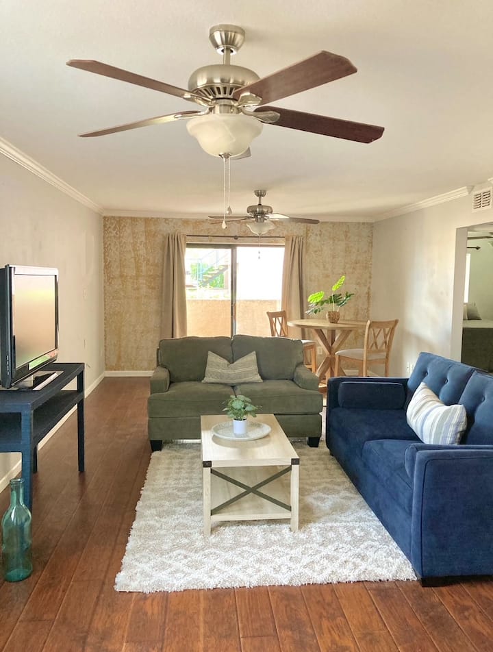 2 Bd 2 Bath Condo W/lake & Pool - Phoenix