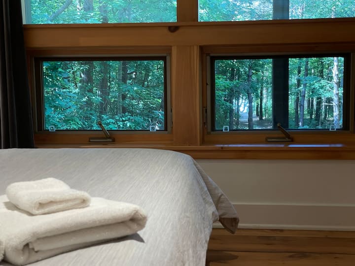 2 ° camera da letto matrimoniale al piano inferiore.