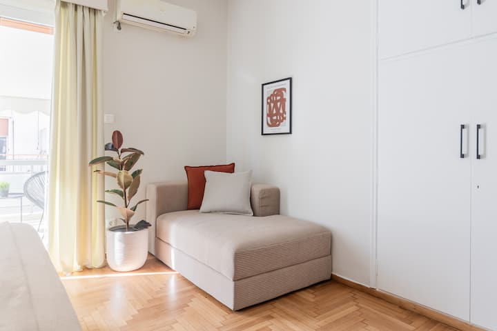 Petite 1br Apartment In Exarchia - Athens
