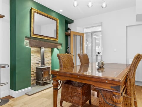 Lovely 2 Bed With Pool Table | Ulverston