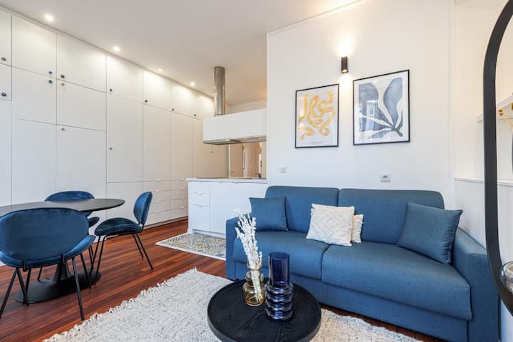 Rare: Magnifique 3pcs Au Port, Moderne Et Central - Èze
