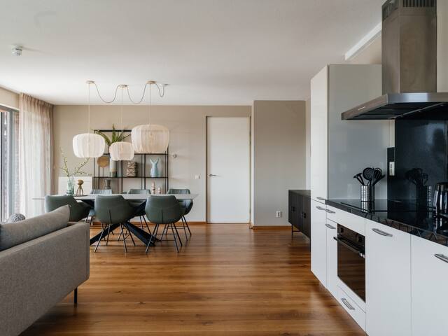 BizStay Harbour 12 gallery image 5