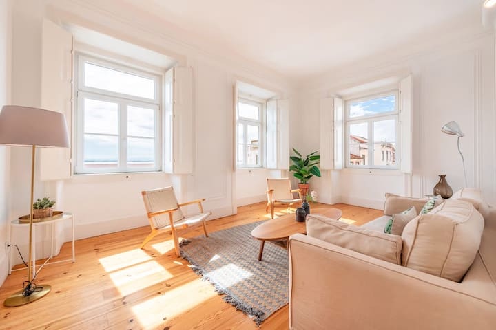 Alfama Light Space and Fado