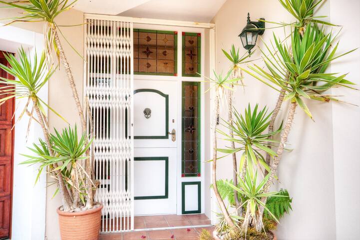 Luxe Retreat in Simons Town with a Pool gallery image 5