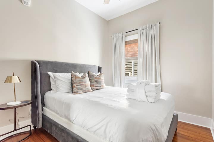 Chumba #4: Kitanda cha Malkia