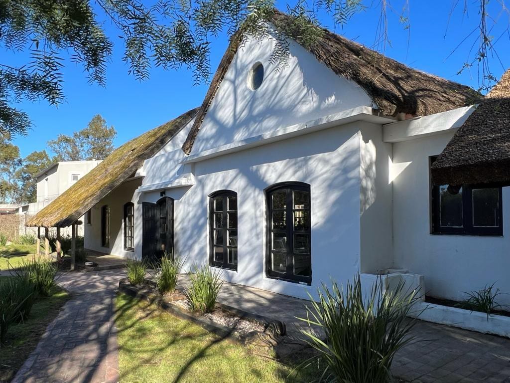 wonderful "la Blanca" house, remodeled, remodeled