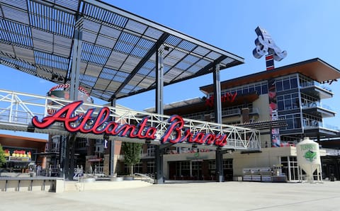 Luxury Townhome - 1
Mile to The Battery Atlanta