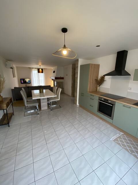 2 bedroom Apartment & Garden