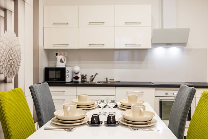 3 Br Big Apt. Top Location @Astoria - Budapest