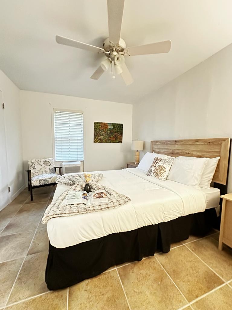 Სასტუმრო ოთახი (152 × 203 სმ)