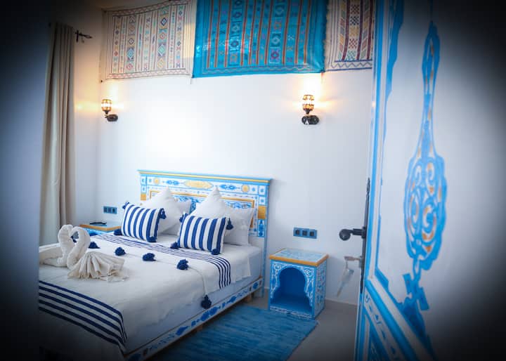 blue 3 Bed & Breakfasts zur Miete in Chefchaouen, TangerTétouanAl