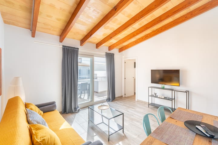 Apartment With Sunny Terrace & Sea View - Portocolom