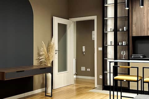 The B Street Suite