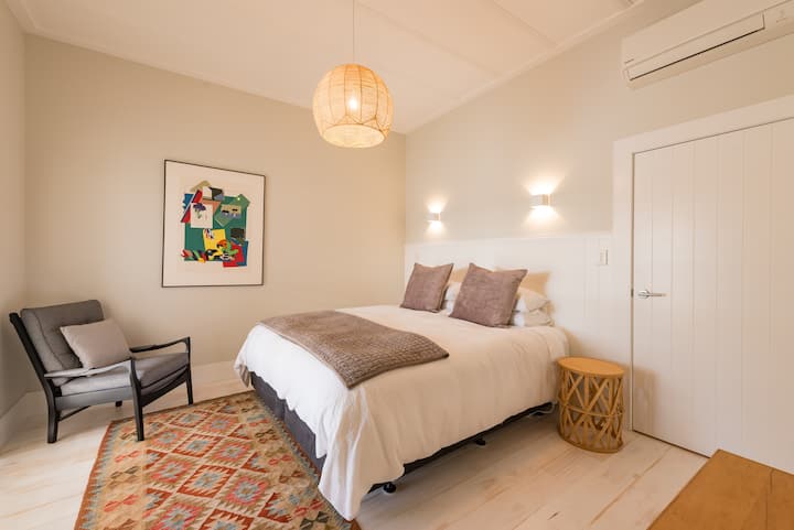 საძინებელი 1