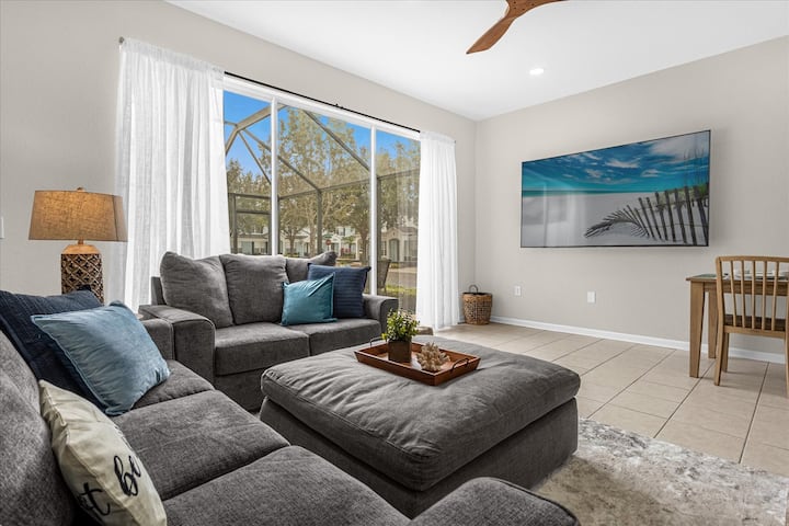 Disney Pool Villa | Windsor Hills | Sleeps 8 - Florida