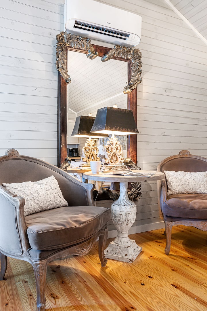 Gorgeous And Cozy-walk To Main Street - Fredericksburg, TX