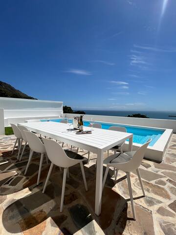 Ocean & Mountain Delight