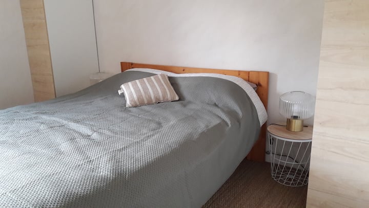 Bedroom 1 queen size bed in 160